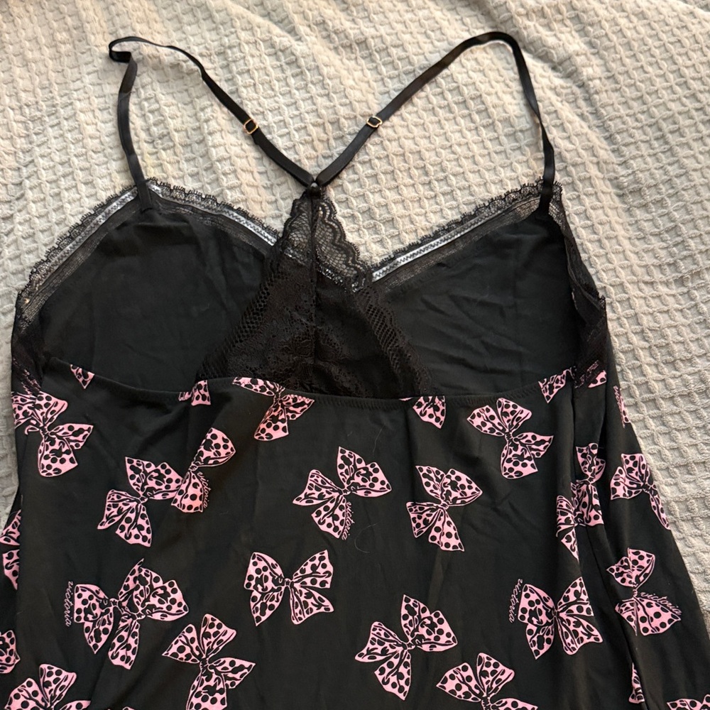 Heavenly by Victoria’s Secret Black Slip Dress with Pink Bow Pattern - NWOT - M - Picture 7 of 8
